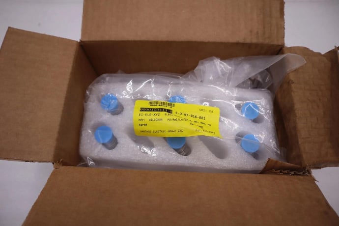 LOT OF 6 NEW OPEN BOX Wilcoxon Research Model 797-6 High Temp Sensor G324A - Image 1