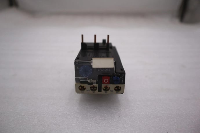 SCHNIDER LR2-D1305 THERMAL OVERLOAD RELAY STOCK #K-3671 - Image 3