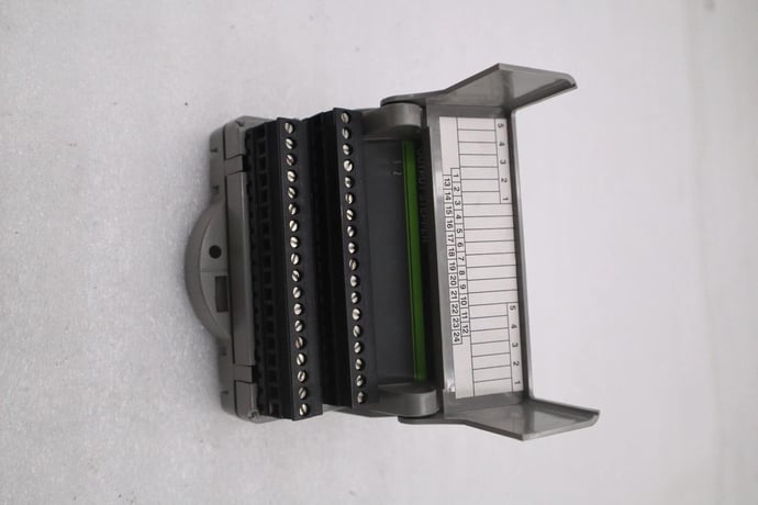 GIDDINGS & LEWIS M.1017.3143 R5 STEPPER OUTPUT ENCODER INPUT STOCK 655-D - Image 5