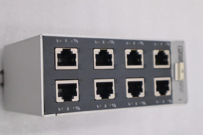 Phoenix Contact FL Switch SFN 8TX 8-Port Industrial Ethernet STOCK K-94C - Image 1