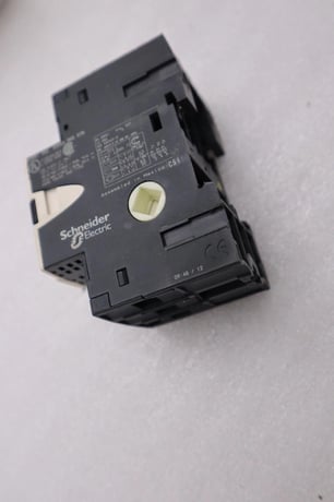New Schneider Electric LS1D30 Fuse Holder TeSys-027308 Class CC 3P 30A #H1088A - Image 3