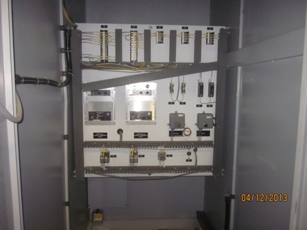 1800 KVAR, SHALLBETTER, 13200/7620 V, 9 X 200 KVAR CANS, INDOOR, 3 PHASE, FUSED - Image 6