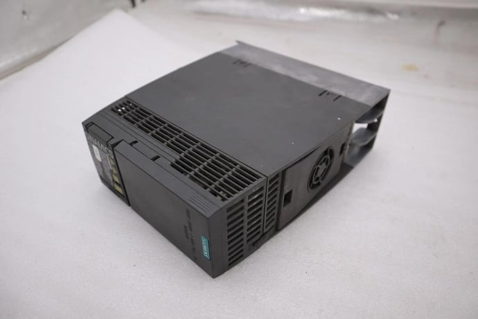 Siemens 6SL3210-1KE17-5UF1 Sinamics Frequency Converter 3.0 kW 4 HP STOCK H1139 - Image 4