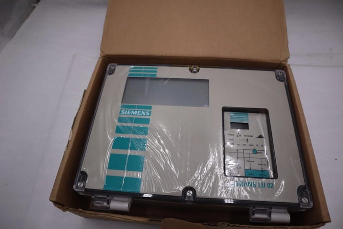 Siemens 7ml5-004-2aa10-1a / 7ml50042aa101a new in box stock h397 - Image 1