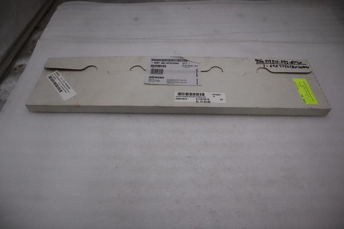 Siemens 6es7390-1af30-0aa0 mounting bracket new unit stock g295a - Image 1