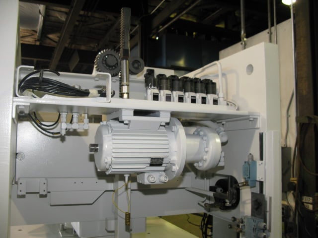 270 Ton, Wemhoner #KT-M-15/28-240, hydraulic press, 110" LR x 59" FB, dwnact, 16" daylight, 10" stroke, 96" - Image 4