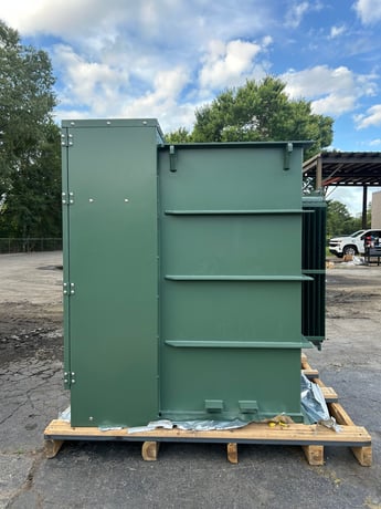 1750 KVA 34500 Delta Primary, 575Y/332 Secondary, Pad, New - Image 4