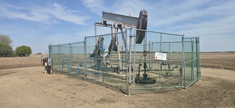 160 Universal Industries, pump jack, 1995 - Image 1