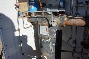 12" Sweet Vertical Separator, 1480 psi, 3-phase, 1999 - Image 9