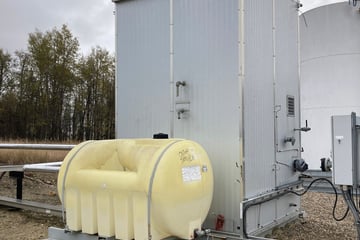 24" Sweet Vertical Inlet Separator, 1480 psi, 3-phase, 1998 - Image 3