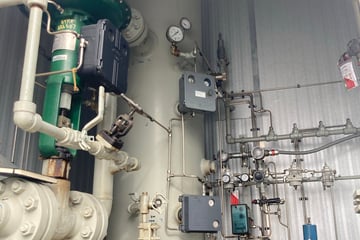 24" Sweet Vertical Inlet Separator, 1480 psi, 3-phase, 1998 - Image 8