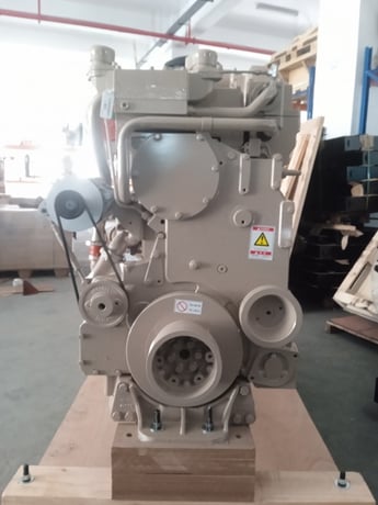 Cummins #KTA19, Engine, warrangty, unused - Image 1