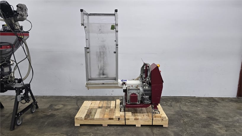 9.7" x 10" Wittmann, knife-mill auger granulator, 9.2 HP, 3 blade open rotor w/ adj rotating & bed knives - Image 2