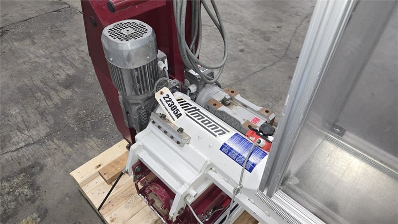 9.7" x 10" Wittmann, knife-mill auger granulator, 9.2 HP, 3 blade open rotor w/ adj rotating & bed knives - Image 4