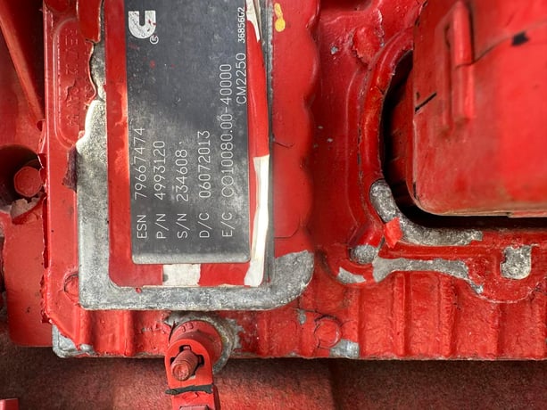 525 HP Model QSX15, industrial engine takeout of air compressor, Tier 4, 6150 hours, 2013 - Image 8