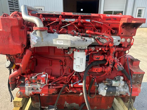 525 HP Model QSX15, industrial engine takeout of air compressor, Tier 4, 6150 hours, 2013 - Image 9