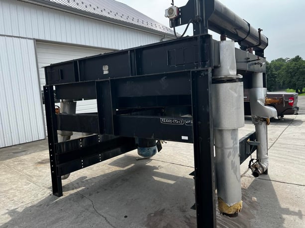 Caterpillar #3508, radiator cooling pkg, 1000 KW generator set, dual circuit cooling for jacket water - Image 4