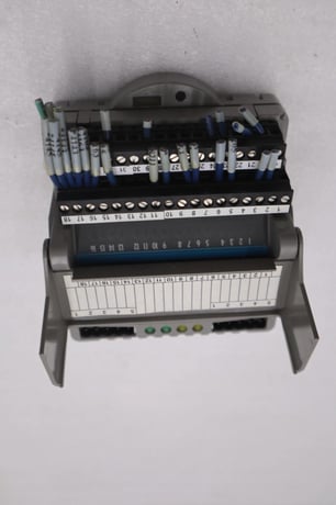 GIDDINGS & LEWIS M.1300.7372 R1 Input Module 24VDC SINK/SOURCE STOCK 638-D - Image 5