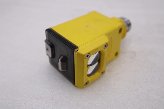 New banner q45vr2rq photoelectric rugged rectangle sensor stock h1350a - Image 4