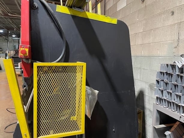 110 Ton, Amada #RG-100, hydraulic, 122.1" bending length, Hurco Autobend 7 2-axis Back Gauge, tooling, 1997 - Image 5