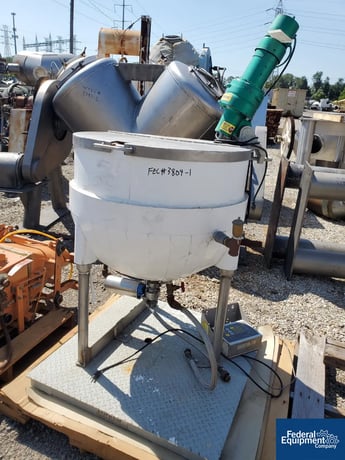 50 gallon Lee Industries #EV5P25M, Kettle, Stainless Steel, hemisphere bottom, open top, lid, jacket 90 psi - Image 1
