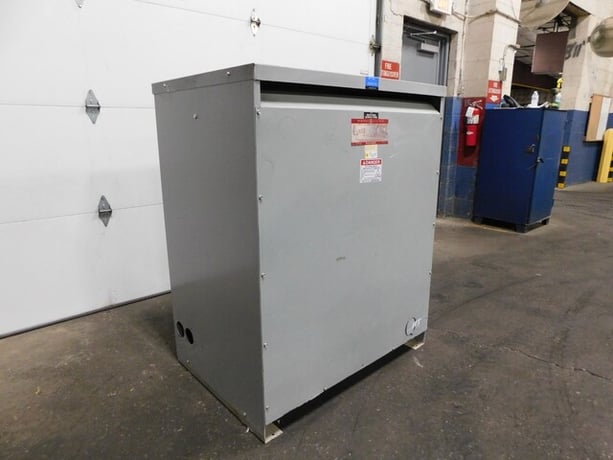 300 KVA 480 Primary, 208/120 Secondary, General Electric 9T23B3878 transformer - Image 4