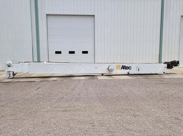 28 Ton, Altec #970-012794, crane jib, 127' lift - Image 3