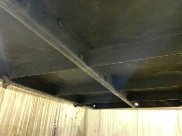 85" x 143-1/2" Cast iron layout surface plate with stand, adjustable leveling screws - Image 9