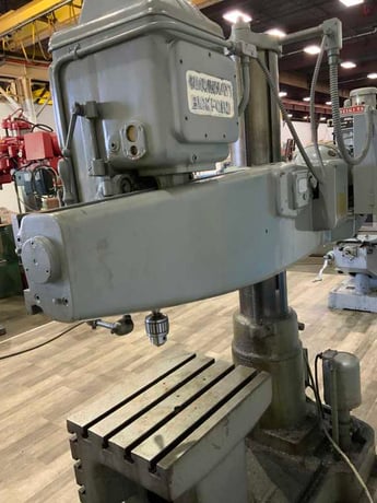 3' -9" Cincinnati Bickford, column radial drill, box drill table, power elevation, coolant, 3 HP - Image 3