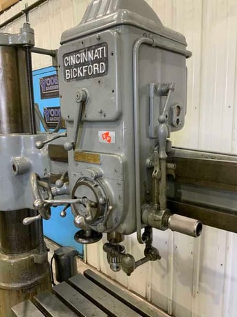 3' -9" Cincinnati Bickford, column radial drill, box drill table, power elevation, coolant, 3 HP - Image 5