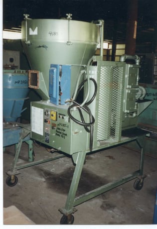 Una-Dyn #PD3, Portable Hopper Dryer Loader, 300 lb., 36" diameter x 36" H Hopper, 36" H Discharge, 1 HP - Image 1