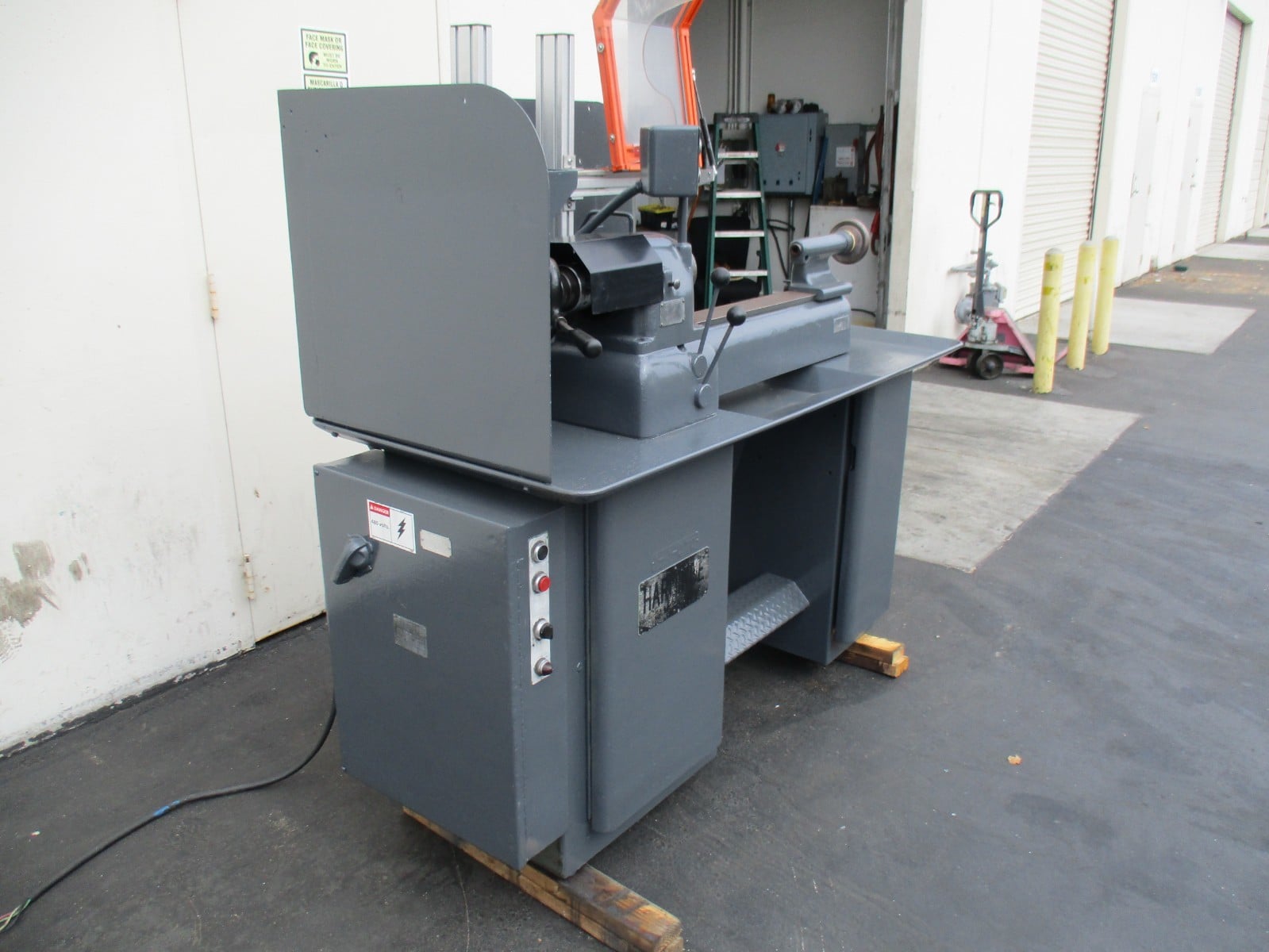 9" x 17" Hardinge #DV-59, lathe, 5" chuck, 1-1/16" capacity, 230-3500 RPM - Image 8