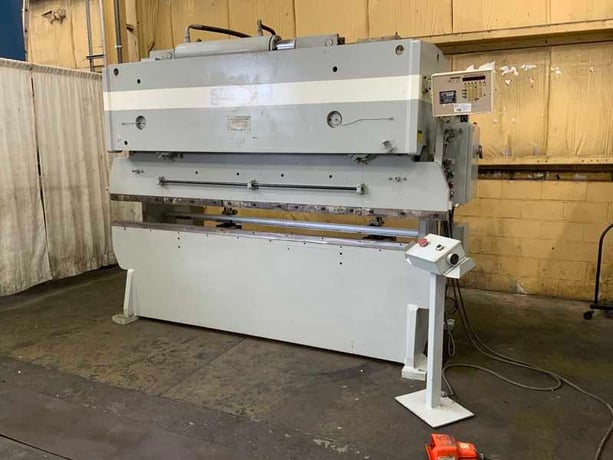 120 Ton, Standard #AB120-10, hydraulic press brake, 10' overall, 102" between housing, 6" stroke, 15 HP, 1995 - Image 8
