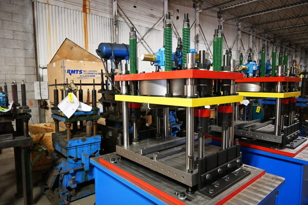 30 Ton, UCG, 4-post pneumatic cut-off press, 3 stroke, 36" between post, 2025, new - Image 4