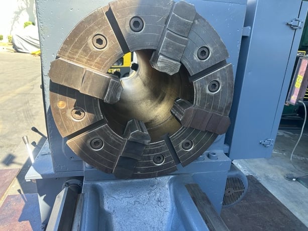 Kuraki #LC-403, Hollow Spindle Lathe, 33" swing, 130" cc, 12.5" bore, 20.75" swing over cross slide, 1982 - Image 10