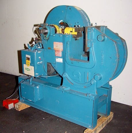 15 Ton, Benchmaster, horizontal press - Image 1