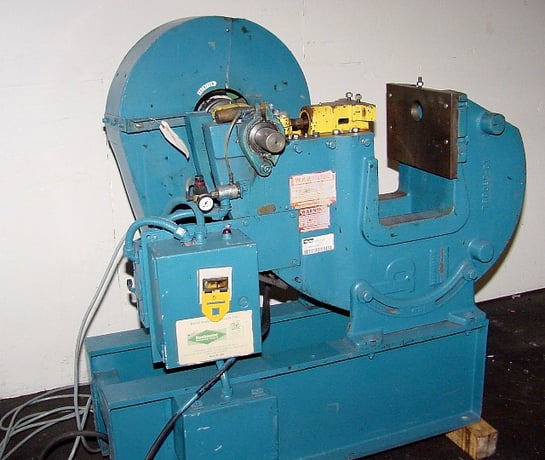 15 Ton, Benchmaster, horizontal press - Image 3