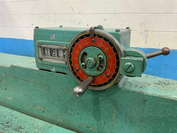 10 gauge x 8' Wysong #1096, power squaring shear, 24" front operated back gauge, 12 hold downs, 88" squaring - Image 4