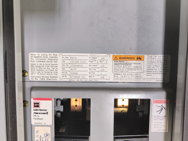 100 Amps, Eaton Cutler Hammer, PRL1A Pow-R-Line Panelboard, 120/208 VAC, 3PH, 4W, 3R, 32 spaces, unused - Image 2