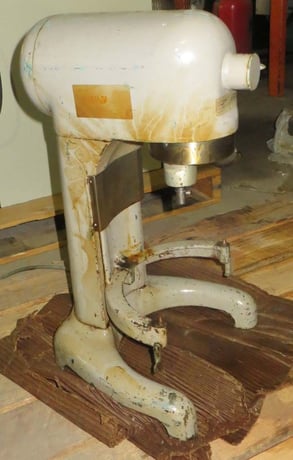 Hobart #C0100, Mixer, 1725 RPM/min, 1/4 HP, 115 V, w/(2) Stainless Steel Bowls - Image 1