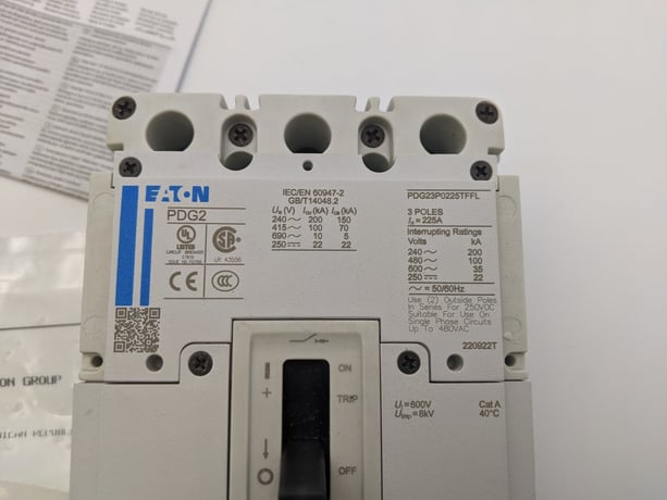 225 Amps, Eaton, PDG23P0225TFFL, Circuit Breaker, 3 Pole, 600 V - Image 2