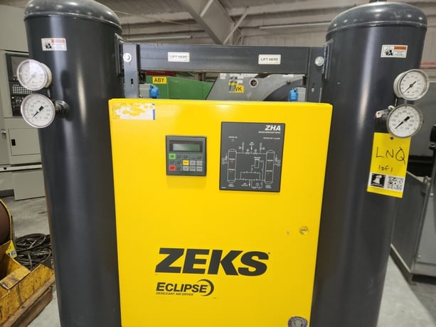 Zeks #150ZHA4HM00D, dessicant air dryer - Image 1