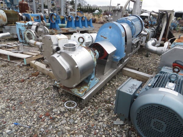 Sine #SPS-50, Rotary Lobe Pump, Sanitary Stainless Steel, 4" Open Inlet & Outlet, 20 HP, 1180 RPM, 230/460 V - Image 1