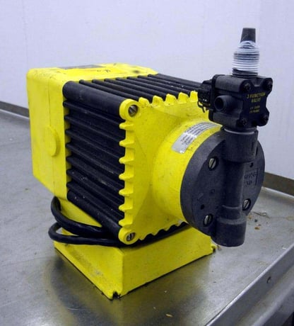 LMI #B141-318T1, Metering Pump, 7 GPH, 30 psi, 120 VAC - Image 1
