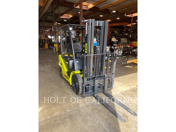Clark S25 DUAL, Forklift, 613 hours, S/N: S232G006812032, 2023 - Image 2