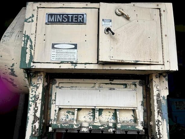 45 Ton, Minster #P2-45-42, straight side double crank, 2.5" stroke, 15" Shut Height, 400 SPM, 25" x42"bed - Image 7