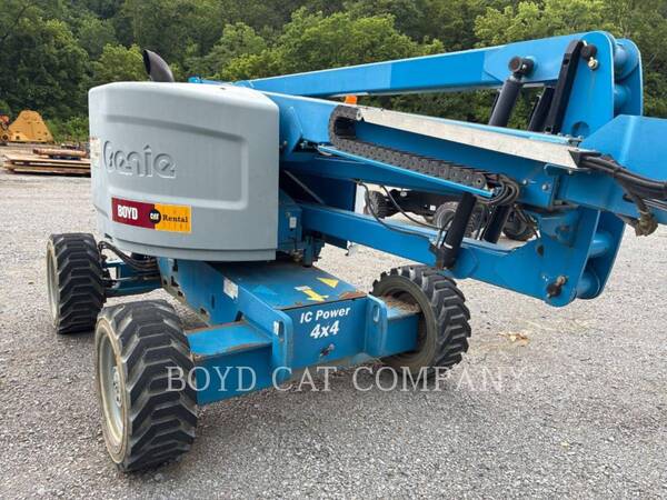 Genie Industries Z45/25RTDS G84, Articulated Boom Lift, 1735 hours, S/N: Z452515A-52997, 2014 - Image 2