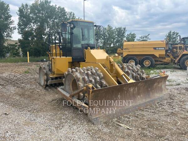 Caterpillar 815F2, Compactor, 5537 hours, S/N: BYN01196, 2015 - Image 2
