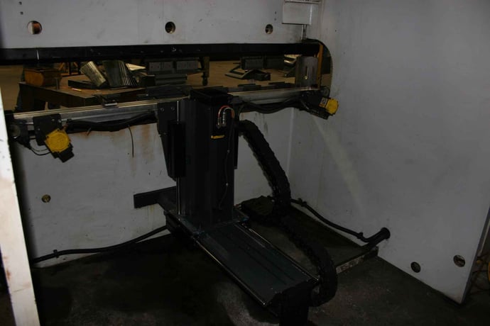 90 Ton, LVD #PPEB-08, hydraulic, 8.2'OA, 80" between housing 4-Axis gauge, Y1 Y2, LVD Cadman Control, 1999 - Image 5