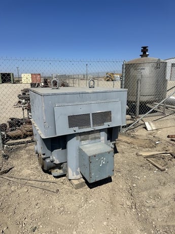 700 HP 3600 RPM Reliance, Frame 5010S, weather protected enclosure type 2, Sleeve, 4000 Volts, nice running - Image 2
